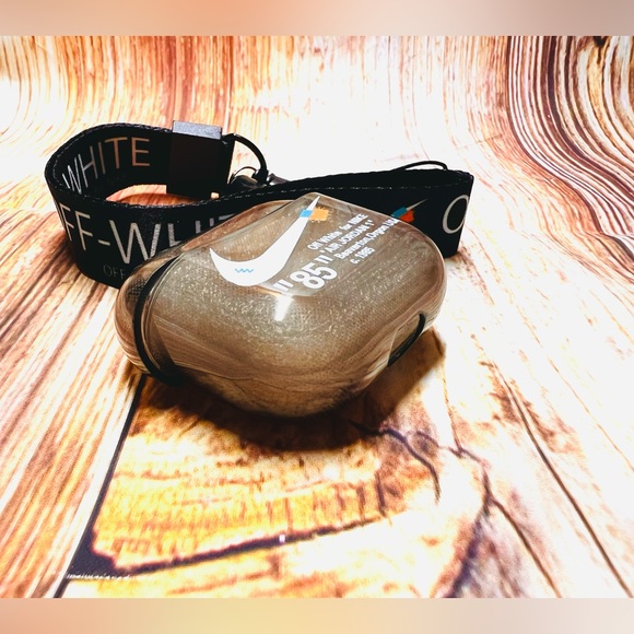 Nike OFF WHITE design Protective case for AirPods3: Black - Picture 3 of 11